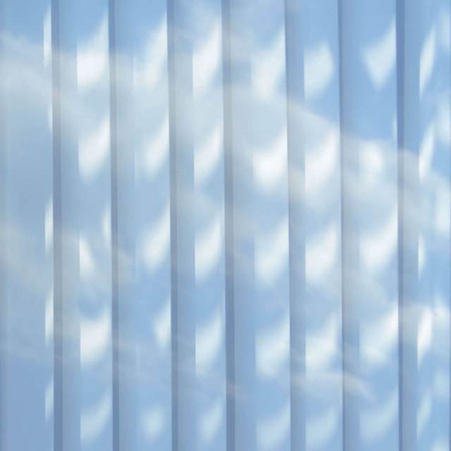 Floating, Isabelle Schneider